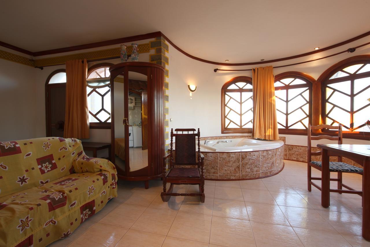 Guest house Residencial Cabo Palace 4*